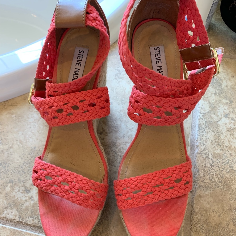 Steve Madden Coral crochet Wedge Sandals.